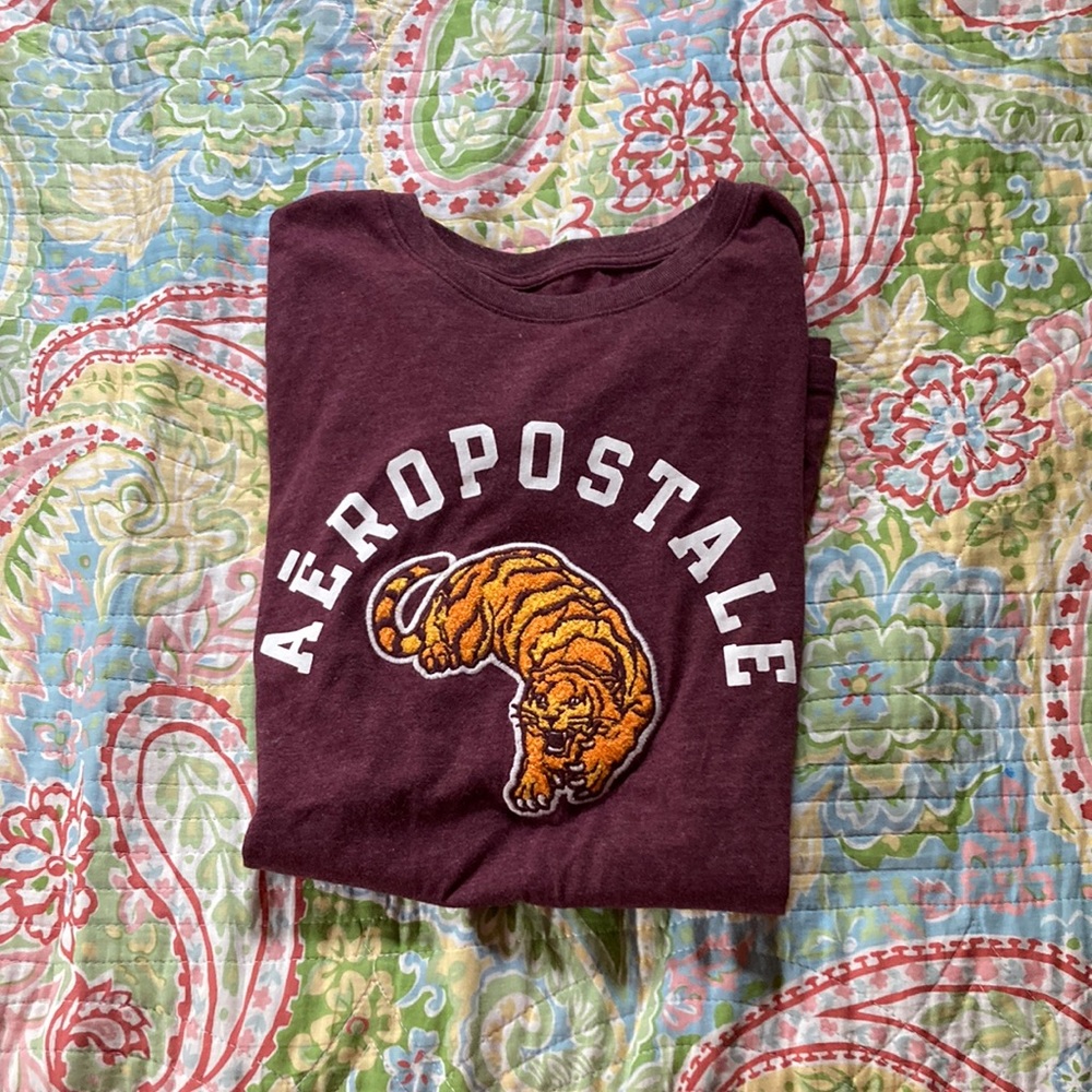 Soft Aeropostale t shirt